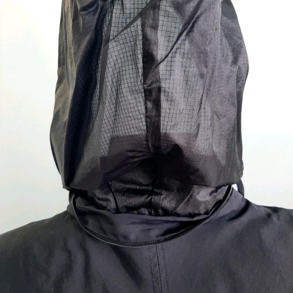 MQUEEN black jacket with bows and hood - Picture 7 of 11